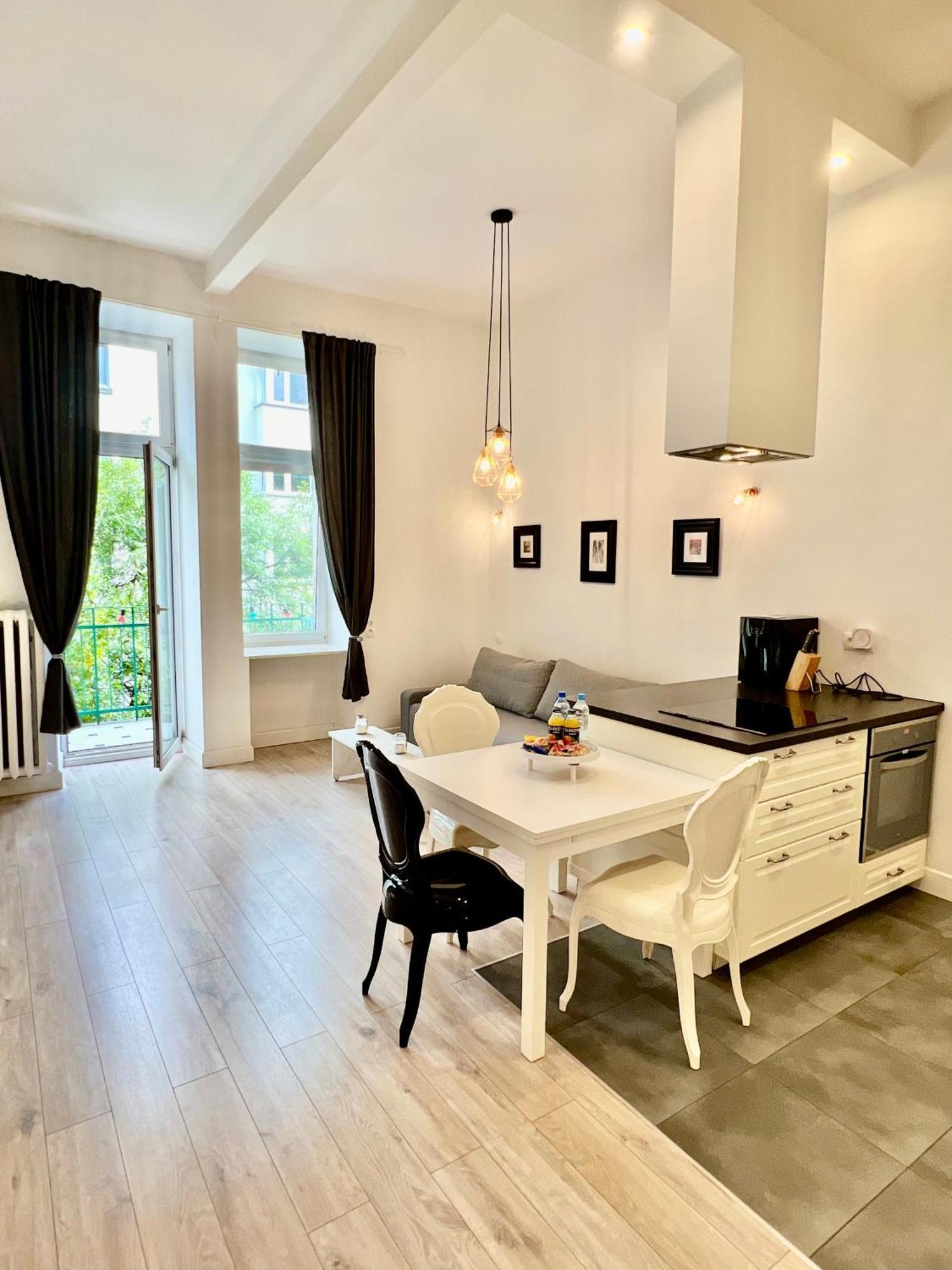 Hoza Apartment